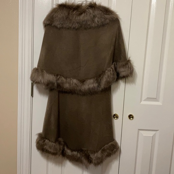 Jacket - Picture 2 of 4